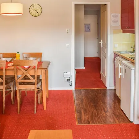 Stunning In With 1 Bedrooms, Wifi And Heated Swimming Pool Lägenhet *