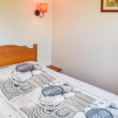 Lägenhet Stunning In With 1 Bedrooms, Wifi And Heated Swimming Pool Monflanquin
